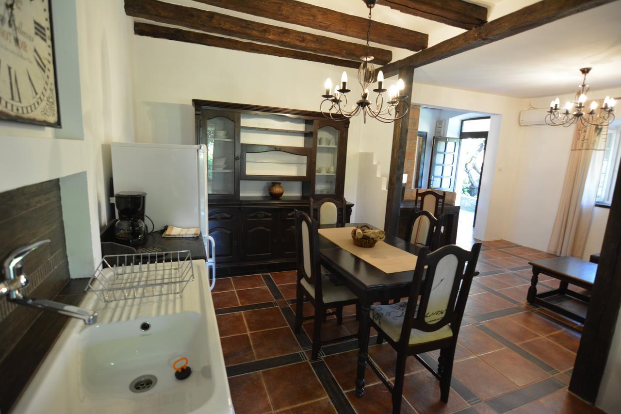 Apartment Renata Veli Losinj Exterior photo