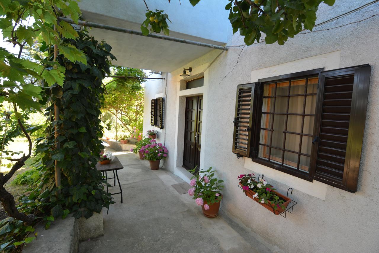 Apartment Renata Veli Losinj Exterior photo